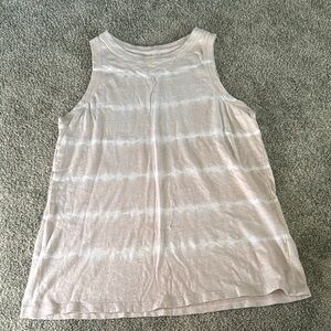 Time and Tru Cream Relaxed Sleeveless Tank Top